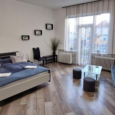 شقة Extra Sok Szobas Apartman Budapest Kozpontjaban المظهر الخارجي الصورة