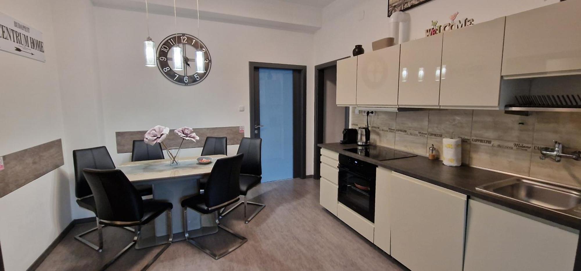 شقة Extra Sok Szobas Apartman Budapest Kozpontjaban المظهر الخارجي الصورة